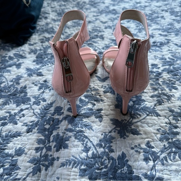Louise et Cie Pink Lo-Hilio Leather Ankle Strap Zip Up Kitten Heels Size 8.5 - Picture 3 of 10